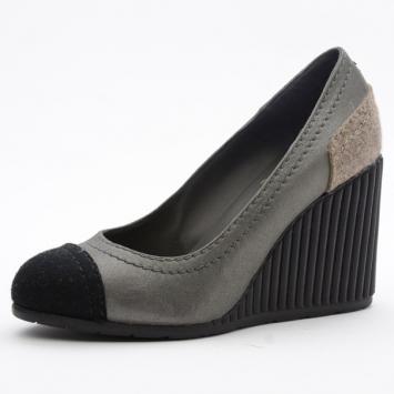 Chanel Cap Toe Wedge Pumps Size 37