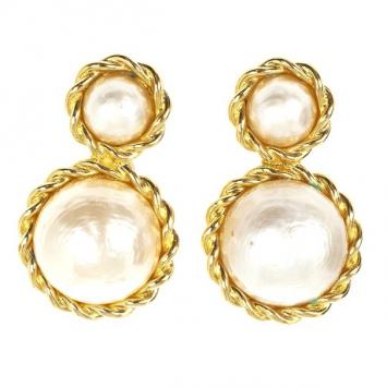 Chanel Vintage Faux Pearl Clip On Earrings