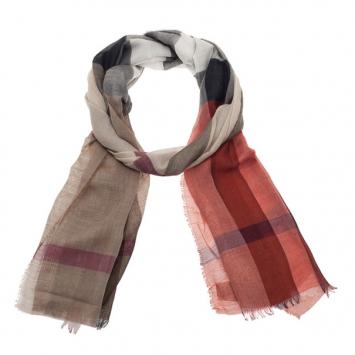Burberry Novacheck Stole