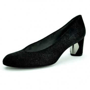 Stuart Weitzman Black Solar Goosebump Pumps Size 38.5