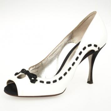 Dolce and Gabbana White Bow Peep Toe Pumps Size 38.5