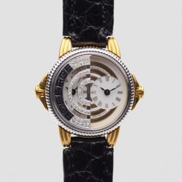 Robergé Castor 18K Yellow Gold Diamond Womens Wristwatch 30 MM