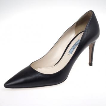 Prada Black Leather Basic Pointed Toe Pumps Size 39.5