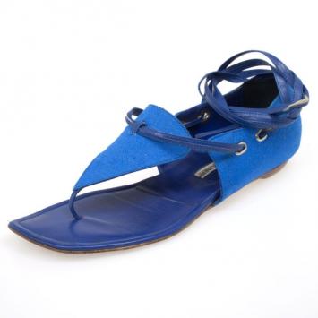 Manolo Blahnik Blue Wrap Around Flat Sandals Size 37