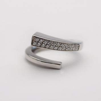 Alfieri & St. John Diamonds and Gold Twist Ring Size 52.5