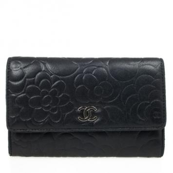 Pre Owned Chanel Black Camelia Embossed Lambskin Wallet 