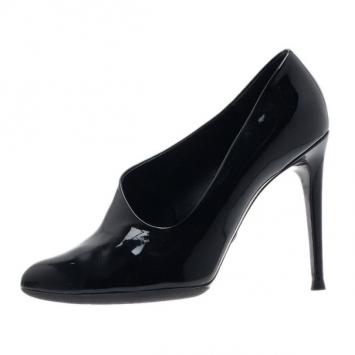 Dolce and Gabbana Black Patent Pumps Size 39