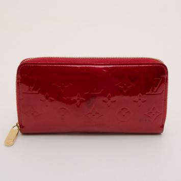 Louis Vuitton Red Vernis Zippy Wallet