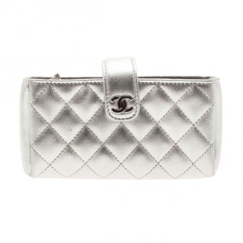 Chanel Silver Leather Quilted Smart Clutch