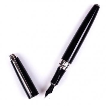 Pre Owned Caran d'Ache 'Leman' Ebony Black Fountain Pen