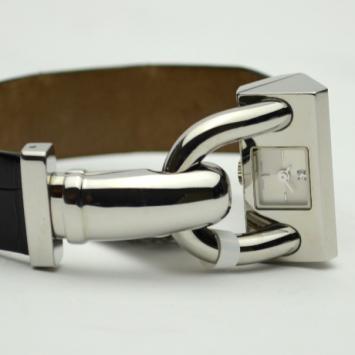 Van Cleef & Arpels Cream Lock SS Womens Wristwatch 10 MM