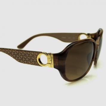 Salvatore Ferragamo Brown Horn SF609S Womens Sunglasses 