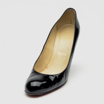 Christian Louboutin Black Patent 'Fifi' Pumps Size 38.5