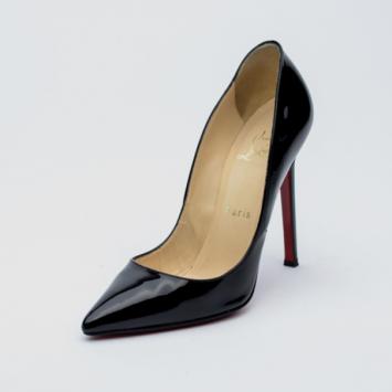 Christian Louboutin Black Patent Leather 'Pigalle' Pumps Size 35