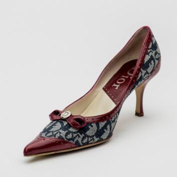 Christian Dior Monogram Pointed Toe Pumps With Red Trim Size 38