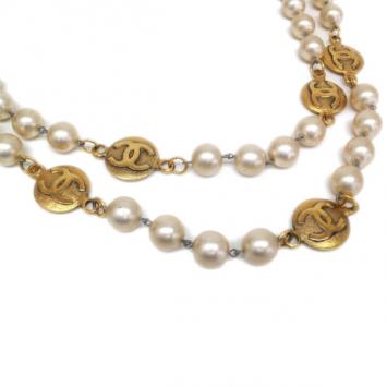 Chanel Vintage Faux Pearl Necklace