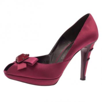 Salvatore Ferragamo Fuchsia Satin Jeweled Bow Pumps Size 41