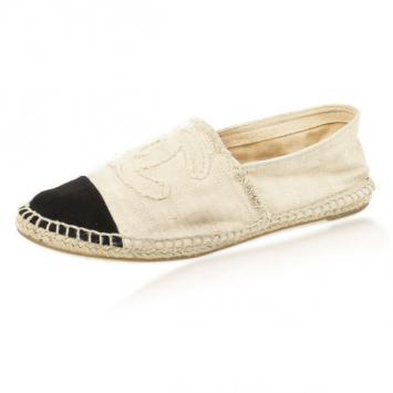 Chanel Black &amp; White CC Canvas Espadrilles Size 38