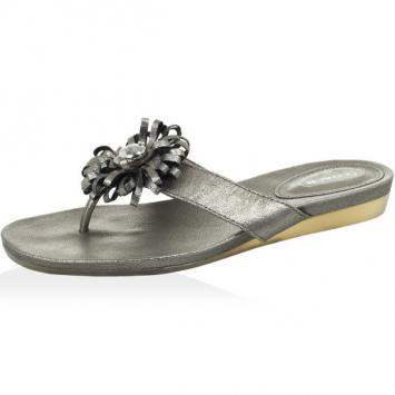 Coach Silver Metallic Skye Flower Thong Sandals Size 36.5