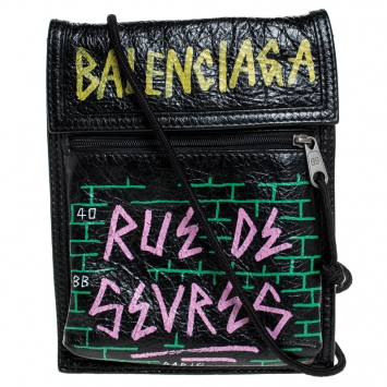 Pre Owned Balenciaga Black Leather Car Tag Explorer Pouch 