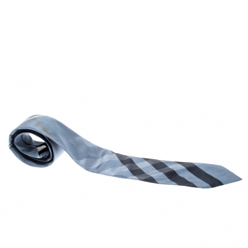 مملوكة مسبقًا Burberry London Blue Nova Check Silk Tie   