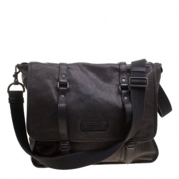 Pre Owned Burberry Black Leather Messenger Bag