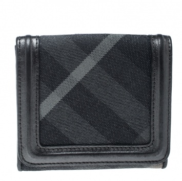 Pre Owned Burberry Grey Beat Check Canvas and Leather Compact Wallet