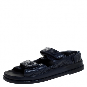 Pre Owned Chanel Navy Blue Quilted Leather CC Dad Sandals Size 41