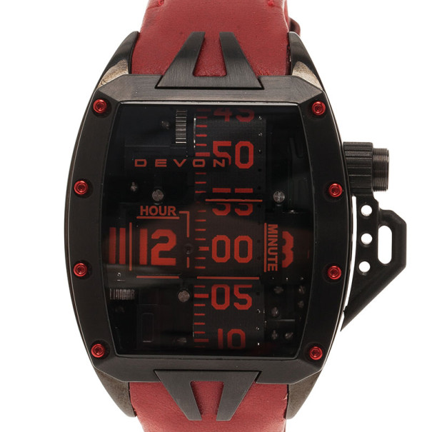 Pre Owned Devon Black & Red Stainless Steel Tread 2 RedRum Men's Wristwatch 43MM