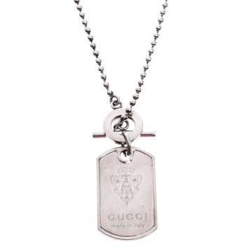 Pre Owned Gucci Crest Engraved Sterling Silver Dog Tag Necklace
