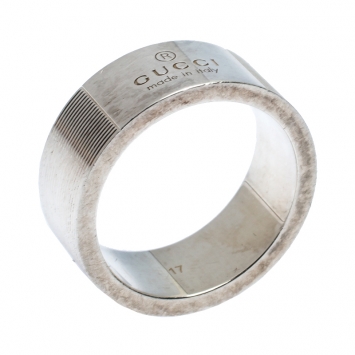 Pre Owned Gucci Sterling Silver Signature Band Ring Size EU 57