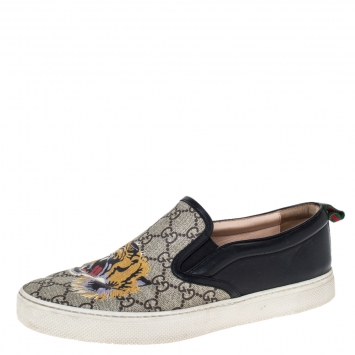 مملوكة مسبقًا Gucci Black/Beige GG Supreme Canvas And Leather Tiger Slip On Sneakers Size 41.5