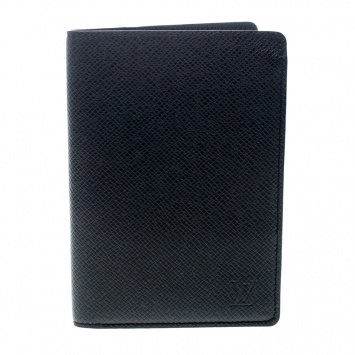 Pre Owned Louis Vuitton Black Taiga Leather Passport Holder