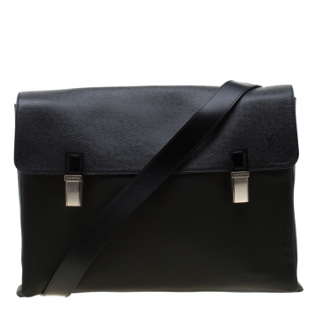 Pre Owned Louis Vuitton Black Fabric and Taiga Leather Saratov GM Messenger Bag