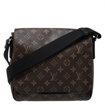 Pre Owned Louis Vuitton Monogram Canvas District PM Bag