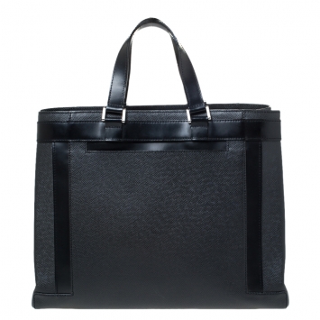 Pre Owned Louis Vuitton Black Taiga Leather Kasbek PM Bag