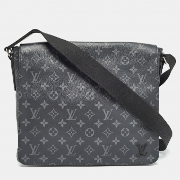 Pre Owned Louis Vuitton Monogram Eclipse Canvas District MM Bag