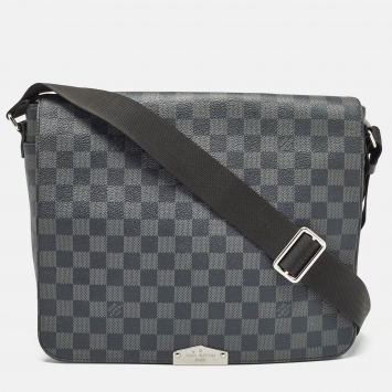 Pre Owned Louis Vuitton Damier Graphite Canvas District MM Bag