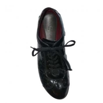 Buy designer Sneakers by louis-vuitton at The Luxury Closet.