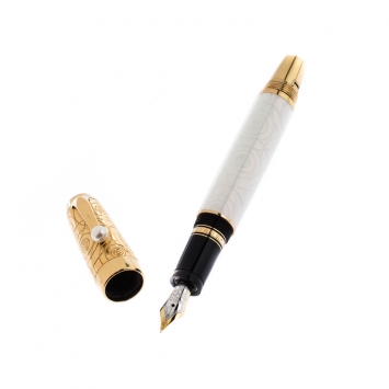 مملوكة مسبقًا Montblanc Boheme Pearly Lacquer Textured Gold Finish Fountain Pen