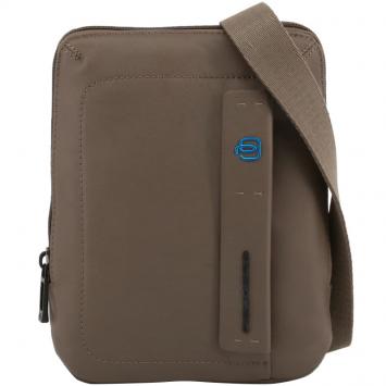 Pre Owned Piquadro Brown Leather Messenger Bag