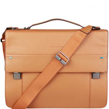 Pre Owned Piquadro Tan Leather Briefcase