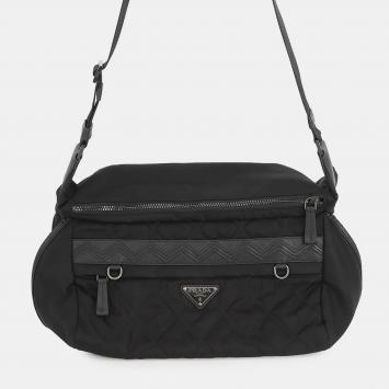 مملوكة مسبقًا Prada Triangle Logo Quilted Shoulder Bag Black Nylon Leather