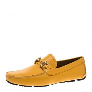 Pre Owned Salvatore Ferragamo Mustard Leather Parigi Gancini Driver Loafers Size 41