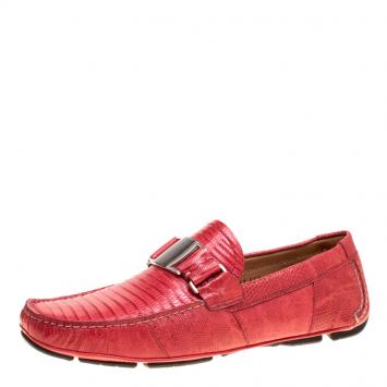 مملوكة مسبقًا Salvatore Ferragamo Coral Red Lizard Sardegna Loafers Size 42