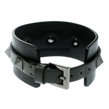 Pre Owned Valentino Large Rockstud Bi Color Leather Gunmetal Tone Cuff Bracelet 