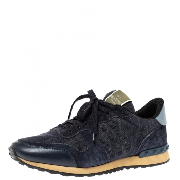 مملوكة مسبقًا Valentino Blue Denim, Leather and Suede Rockrunner Stud Sneakers Size 42