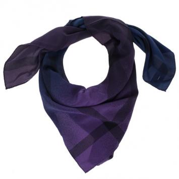 Pre Owned Burberry Shaded Novacheck Scarf