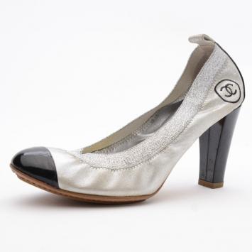 Pre Owned Chanel Silver/Black Leather Elastic Ballet Pumps Size 36.5