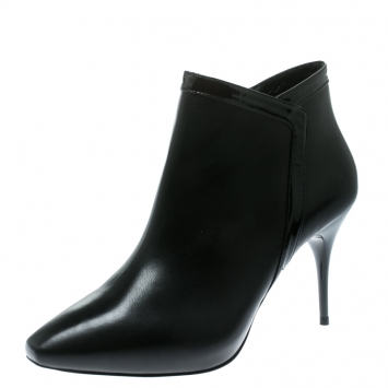 Pre Owned Alexander McQueen Black Leather Ankle Booties Size 39